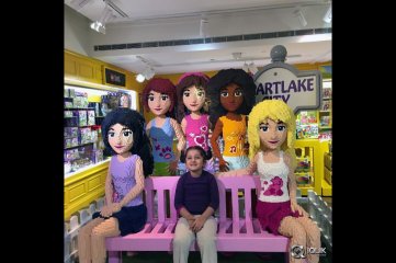 Mahesh Babu Family London Trip Photos